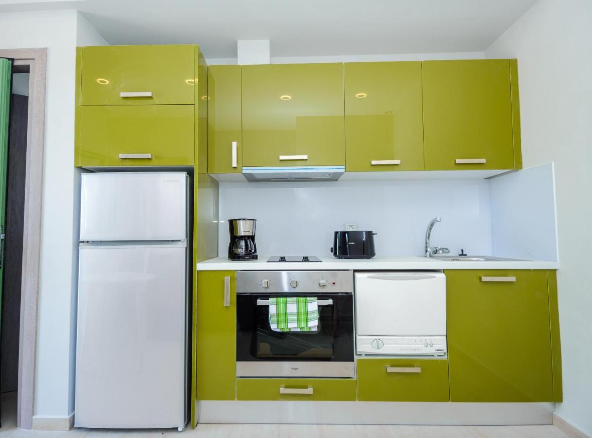 Tzogias Apartments Pan ラッシ エクステリア 写真